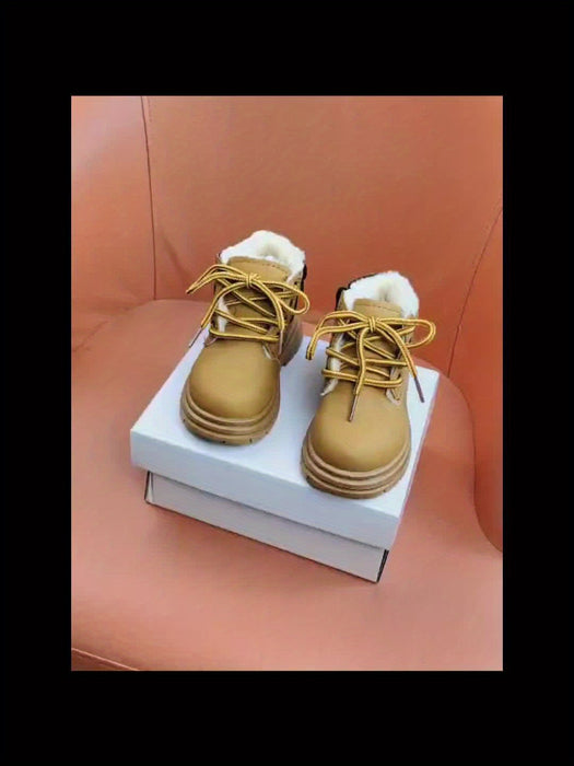 kaufsy | Wasserfeste Fleece-Winterstiefel für Jungen – Mit Warmfutter & Profilsohle