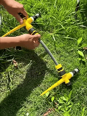 360° rotierender Rasensprenger – Automatisches Bewässerungssystem für Garten & Terrasse (20 m Reichweite)