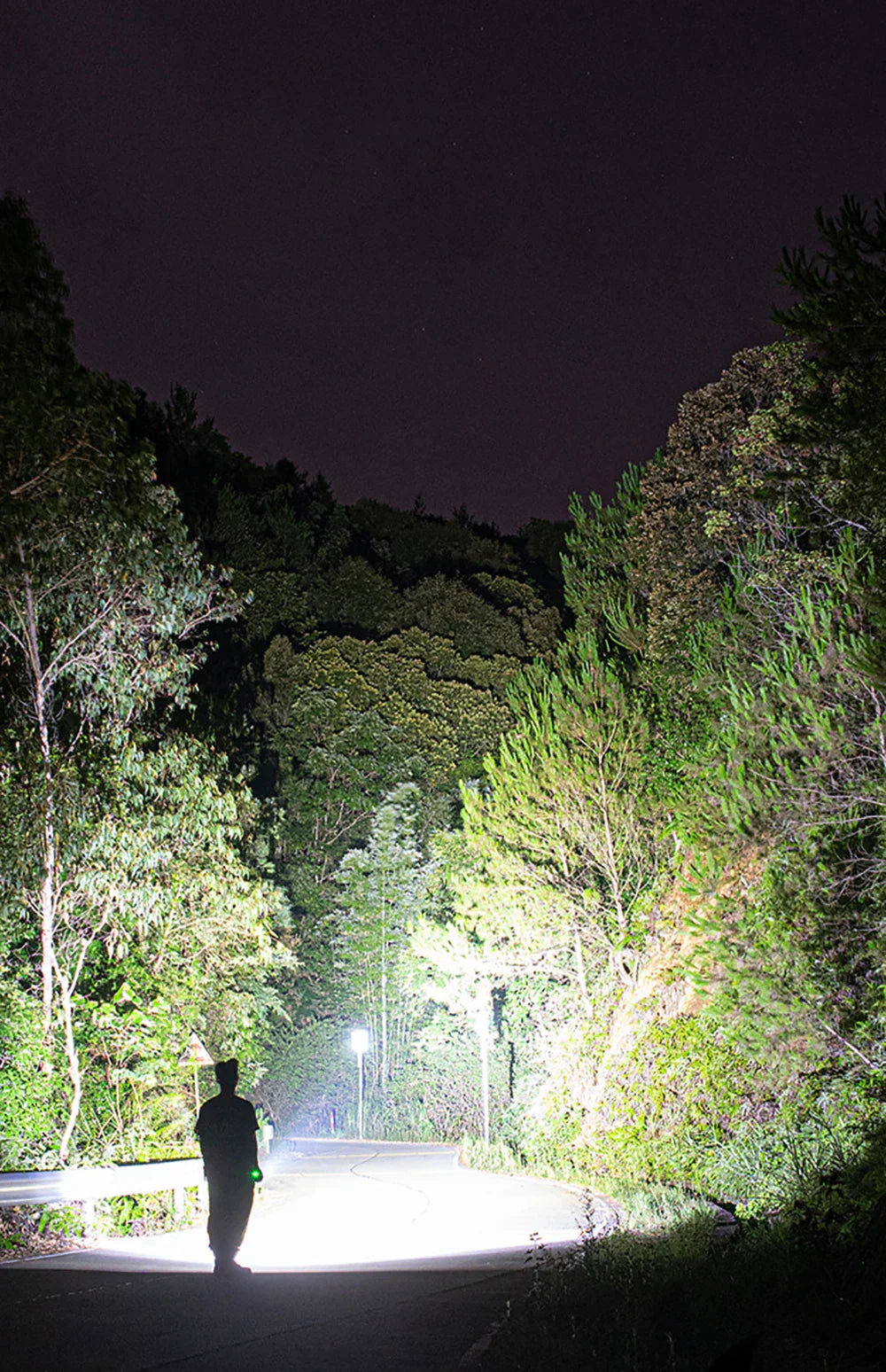 kaufsy | Ultra leistungsstarker LED wiederaufladbarer Taschenlampe