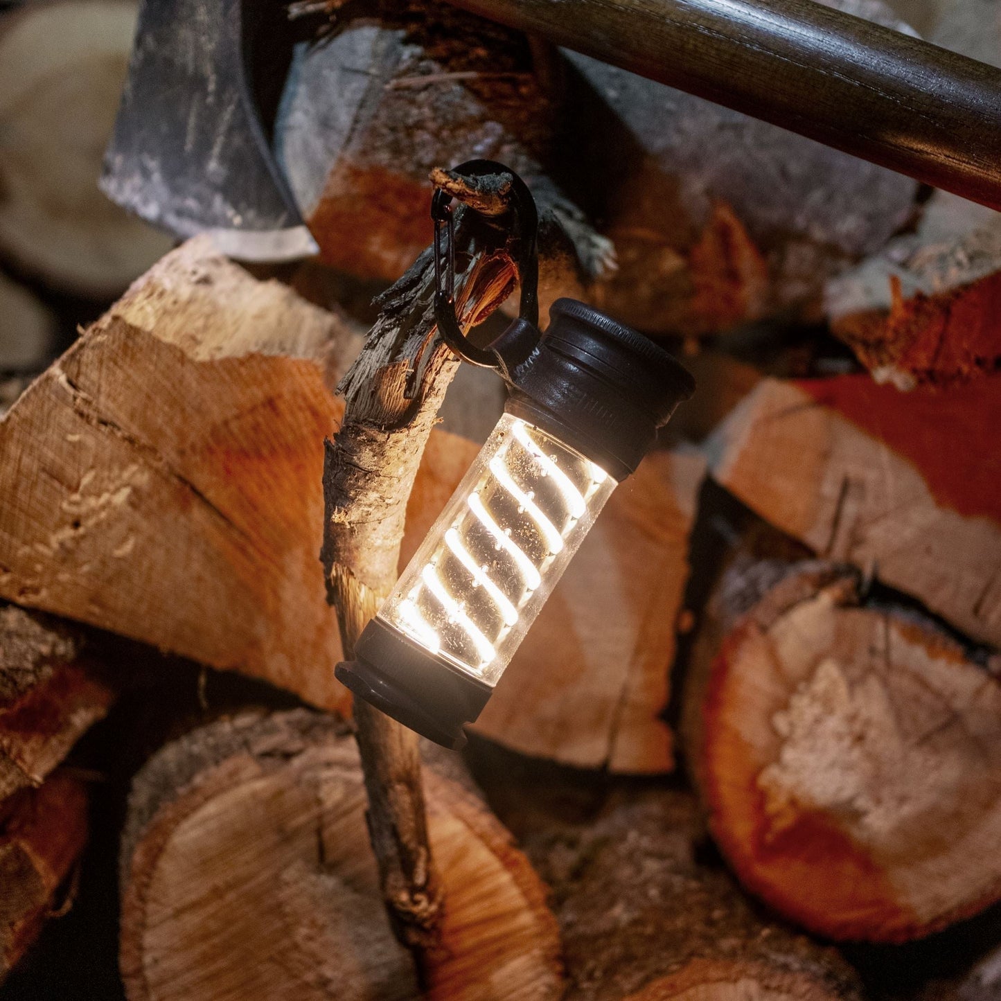 Edison Light Stick – Mehrzweck-Laterne und Taschenlampe mit USB-C-Aufladung und 7 Leuchtmodi