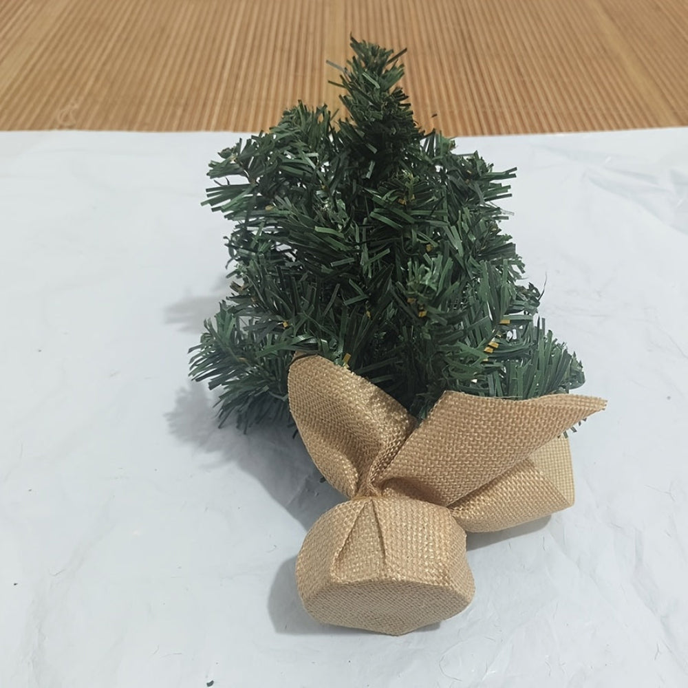 Kleiner Weihnachtsbaum, rustikale Jute-Basis, Tischdekoration